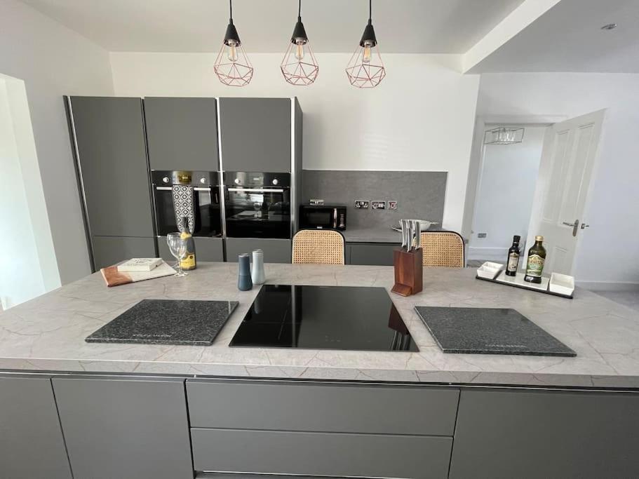 Fantastic Home In Brightons, Falkirk. Polmont Εξωτερικό φωτογραφία