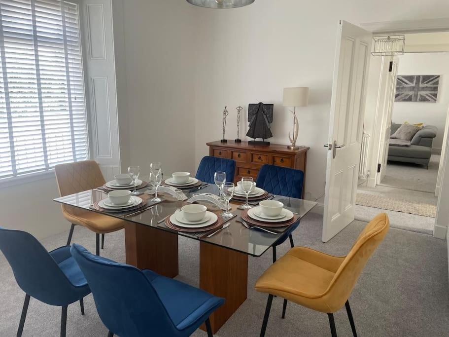Fantastic Home In Brightons, Falkirk. Polmont Εξωτερικό φωτογραφία