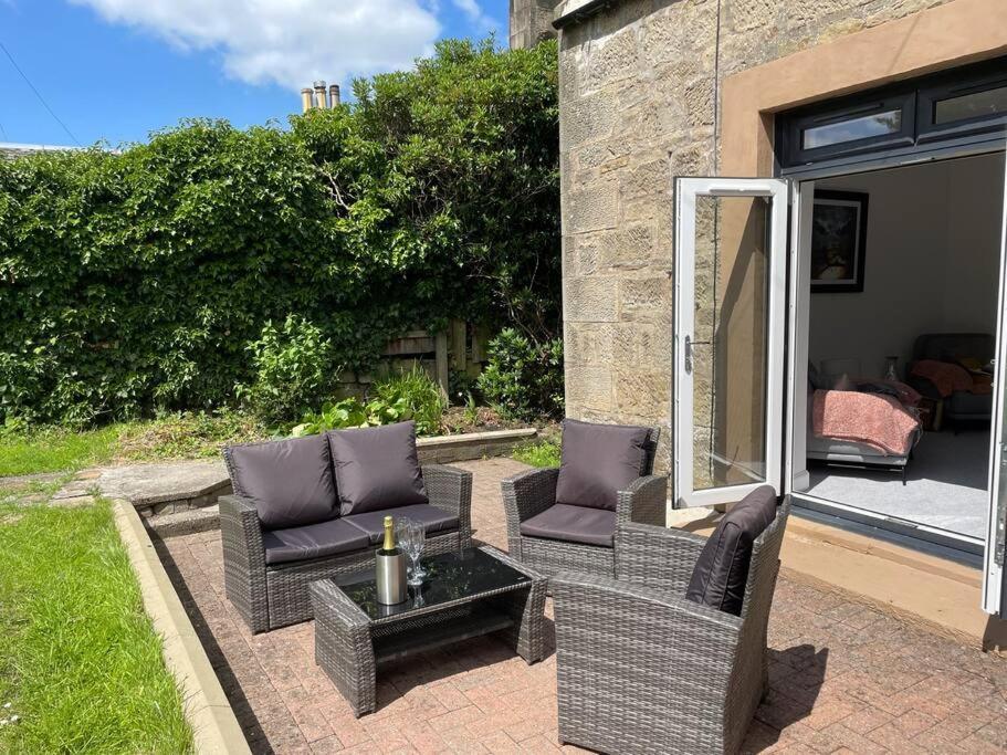 Fantastic Home In Brightons, Falkirk. Polmont Εξωτερικό φωτογραφία