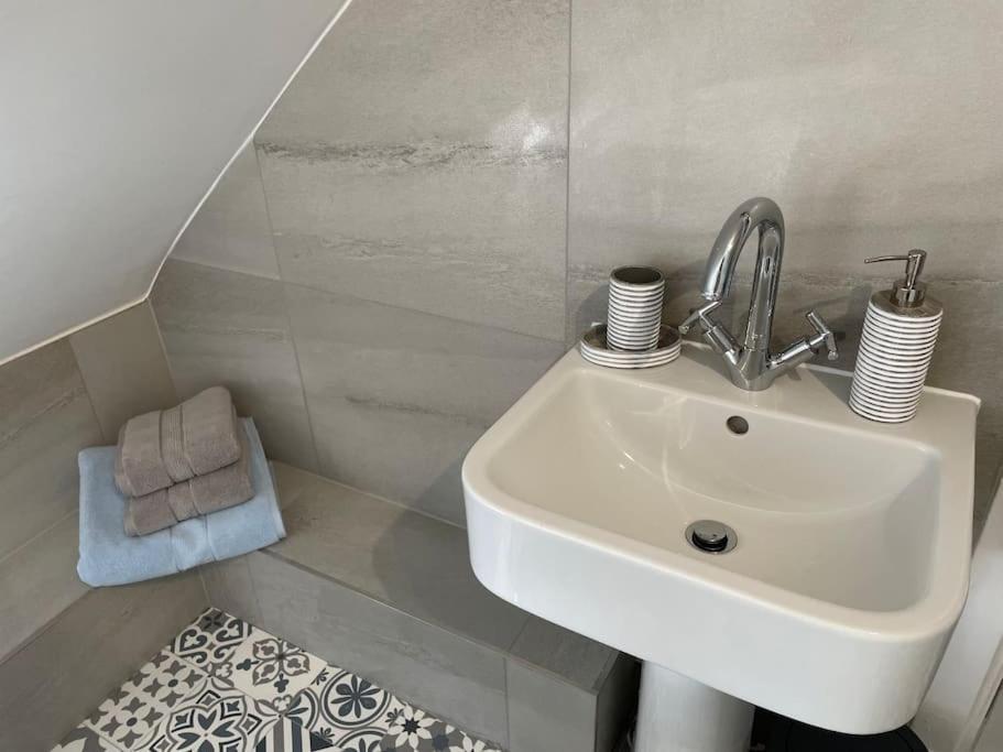 Fantastic Home In Brightons, Falkirk. Polmont Εξωτερικό φωτογραφία